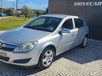 Usado Opel Astra Enjoy 90 HP (66 kW) 2007 Cinza Citadino