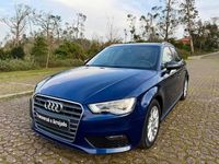 Usado Audi A3 Attraction 110 HP (80 kW) 2013 Azul Sedan
