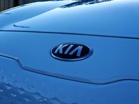 Usado Kia e-Niro 99 kW (135 HP) 2021 Branco SUV