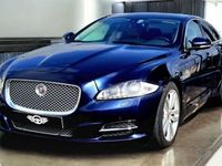 Usado Jaguar XJ 275 HP (202 kW) 2015 Azul Sedan