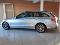 Usado Mercedes C180 116 HP (85 kW) 2015 Cinzento Carrinha