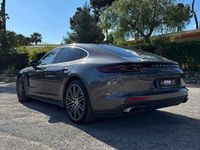 Usado Porsche Panamera 462 HP (339 kW) 2018 Cinzento Sedan