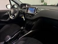 Usado Peugeot 2008 Active 82 HP (60 kW) 2018 Cinzento SUV