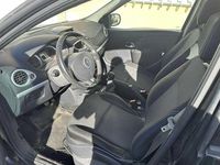 Usado Renault Clio IV 90 HP (66 kW) 2012 Preto Sedan