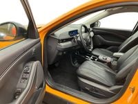 Usado Ford Mustang Mach-E Standard Range 197 kW (269 HP) 2023 Amarelo SUV