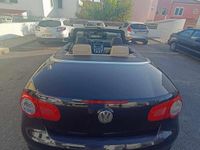 Usado VW Eos 140 HP (102 kW) 2007 Azul Cabrios