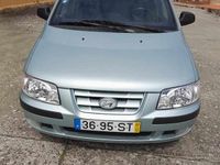 Usado Hyundai Matrix 82 HP (60 kW) 2001 Cinzento Monovolume