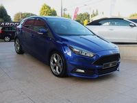 Usado Ford Focus ST 250 HP (183 kW) 2016 Azul Sedan