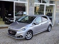 Usado Peugeot 208 Style 100 HP (73 kW) 2015 Cinzento Citadino