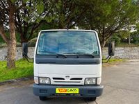 Usado Nissan Cabstar 120 HP (88 kW) 2001 Branco Pickup