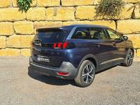 Usado Peugeot 5008 Allure 130 HP (95 kW) 2019 Azul Monovolume