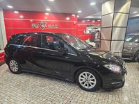 Usado Mercedes B180 Style 116 HP (85 kW) 2018 Preto Monovolume