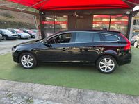 Usado Volvo V60 120 HP (88 kW) 2015 Preto Carrinha