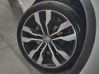 Usado VW Tiguan R-line 150 HP (110 kW) 2018 Branco SUV