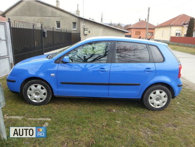 Second-hand VW Polo 54 CP (39 kW) 2004 Albastru Hatchback