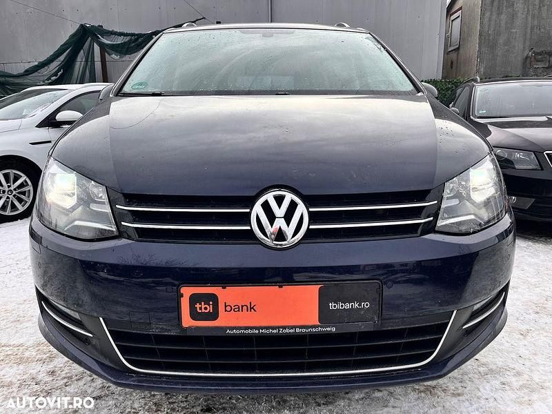 Second-hand VW Sharan Highline 140 CP (102 kW) 2015 Culoarealbastru Monovolum