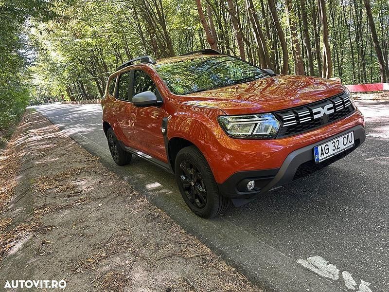 Second-hand Dacia Duster Celebration 150 CP (110 kW) 2024 Culoareportocaliu SUV