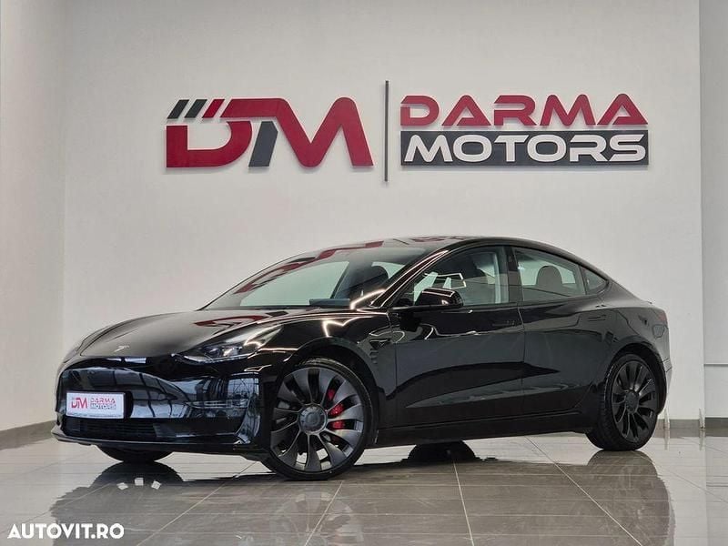 Second-hand Tesla Model 3 377 kW (513 CP) 2021 Culoarenegru Berlinǎ