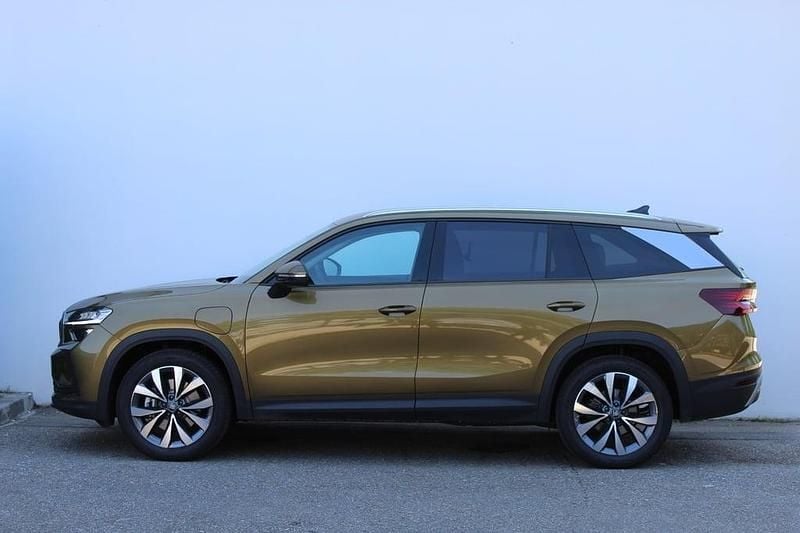 Second-hand Skoda Kodiaq Selection 204 CP (150 kW) 2025 Culoaregalbeuriu SUV