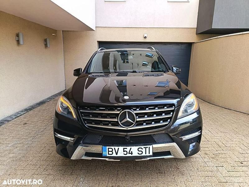 Second-hand Mercedes ML350 258 CP (189 kW) 2015 Culoarenegru SUV