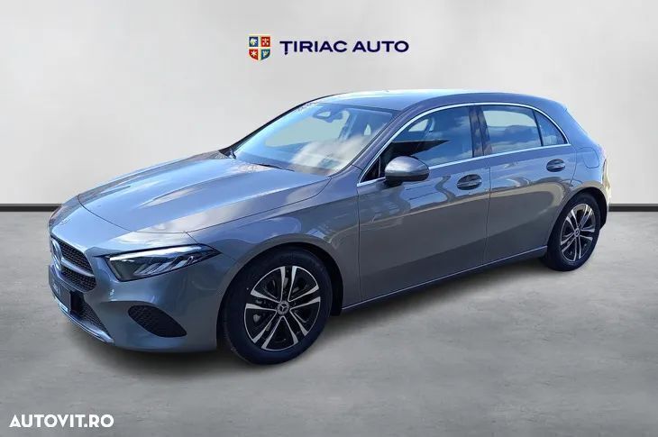 Gri Nouă 2025 Mercedes A180 Hatchback | 34.900 EUR (Preț OK) - Imagine 1/4
