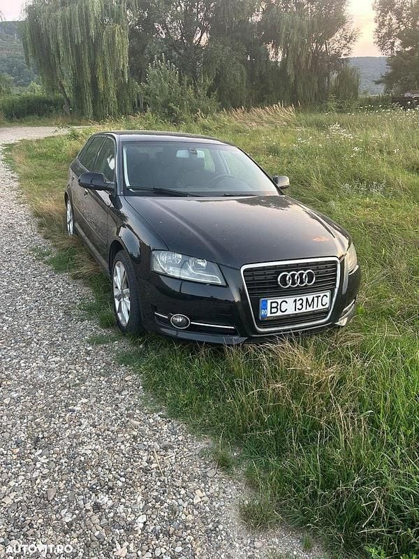 Negru Utilizat 2012 Audi A3 Ambiente | 4.950 EUR (Preț OK) - Imagine 1/4