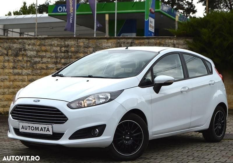 Alb Utilizat 2014 Ford Fiesta Hatchback | 5.598 EUR (Preț bun) - Imagine 1/4