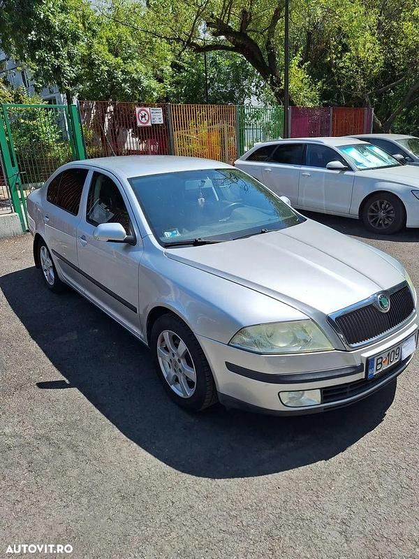 Gri Utilizat 2008 Skoda Octavia Ambiente Berlinǎ | 3.300 EUR (Preț OK) - Imagine 1/4