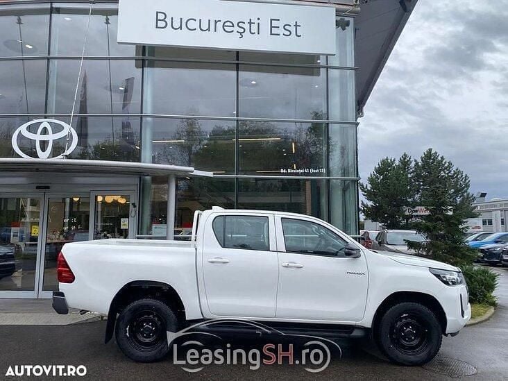 Culoarealb Nouă 2025 Toyota HiLux Comfort Pickup | 39.325 EUR (Preț OK) - Imagine 1/4