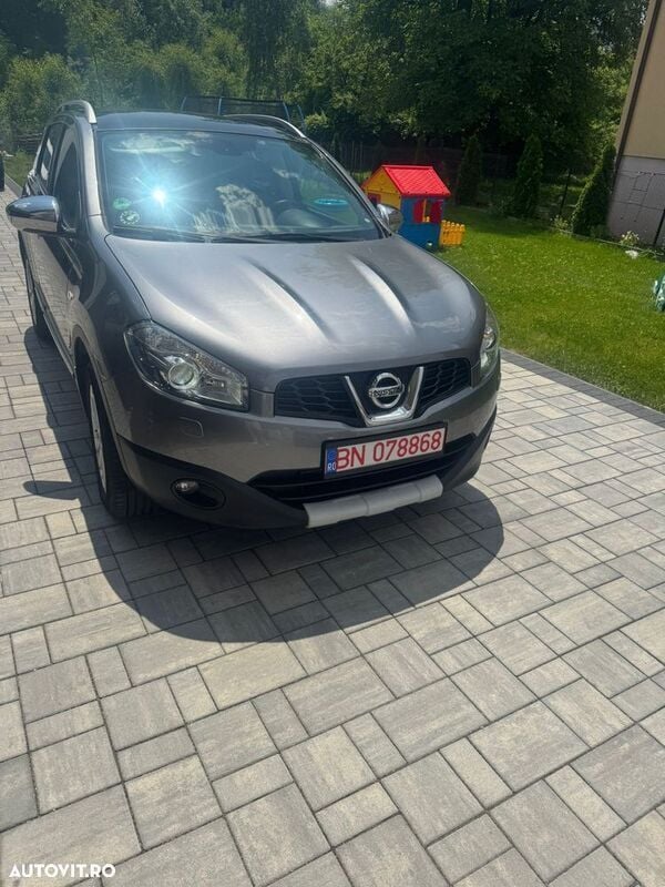 Gri Utilizat 2011 Nissan Qashqai Acenta SUV | 4.900 EUR (Preț bun) - Imagine 1/4