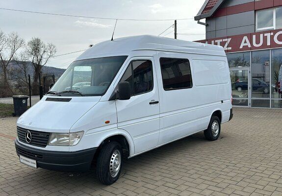 Second-hand Mercedes Sprinter 79 CP (58 kW) 1996 Alb Van