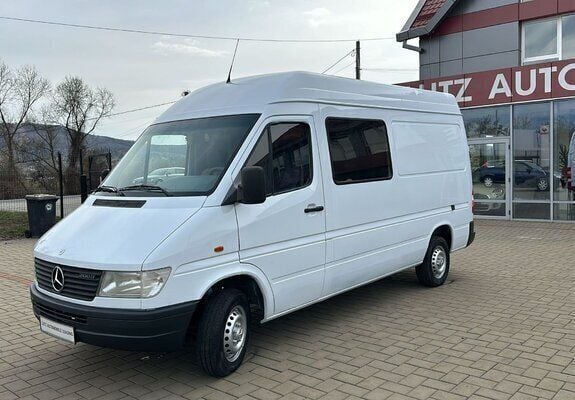 Alb Utilizat 1996 Mercedes Sprinter Van | 7.499 EUR - Imagine 1/4