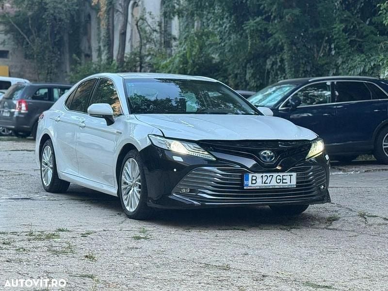 Culoarealb Utilizat 2020 Toyota Camry Berlinǎ | 18.900 EUR - Imagine 1/4