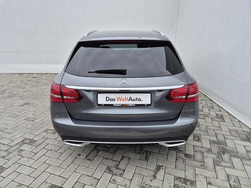 Second-hand Mercedes C180 122 CP (89 kW) 2019 Gri deschis  normal