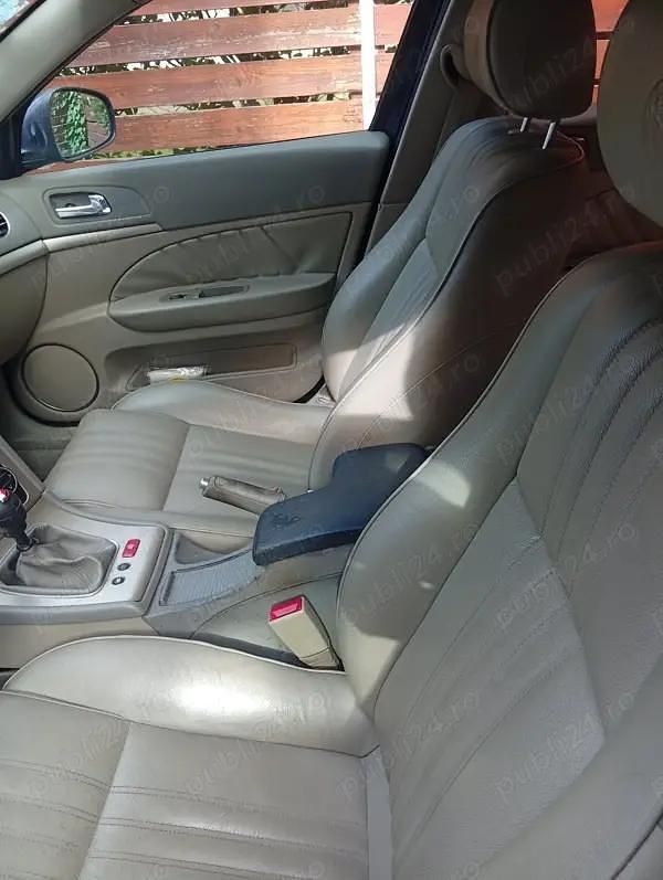 Second-hand Alfa Romeo 159 200 CP (147 kW) 2007 Albastru Berlinǎ