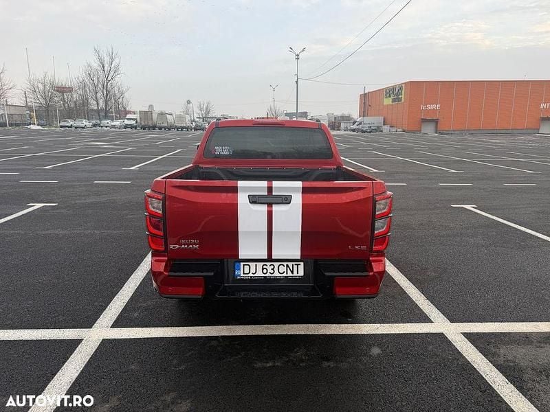 Second-hand Isuzu D-Max 164 CP (120 kW) 2024 Culoareportocaliu Pickup