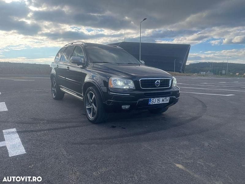 Culoarenegru Utilizat 2013 Volvo XC90 SUV | 10.500 EUR (Preț bun) - Imagine 1/4