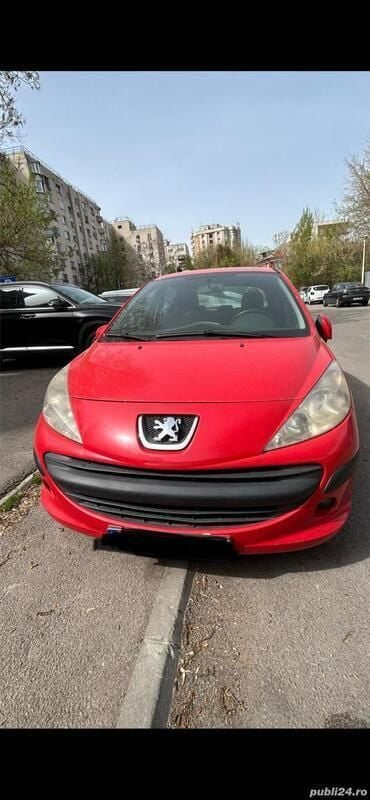 Rosu Utilizat 2006 Peugeot 207 Hatchback | 1.699 EUR (Preț bun) - Imagine 1/4
