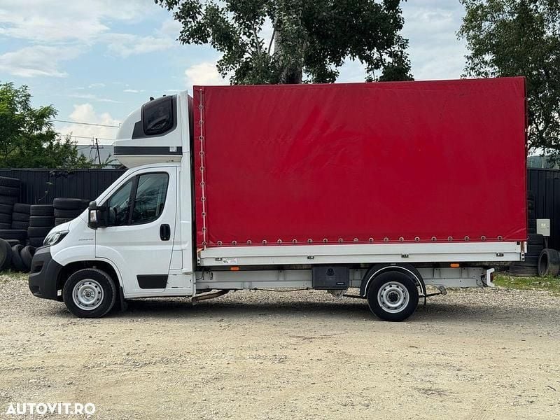Alb Utilizat 2022 Fiat Ducato Van | 11.990 EUR - Imagine 1/4