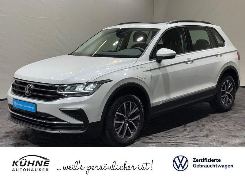 Utilizat 2023 VW Tiguan Life SUV | 34.285 EUR (Scump) - Imagine 1/1
