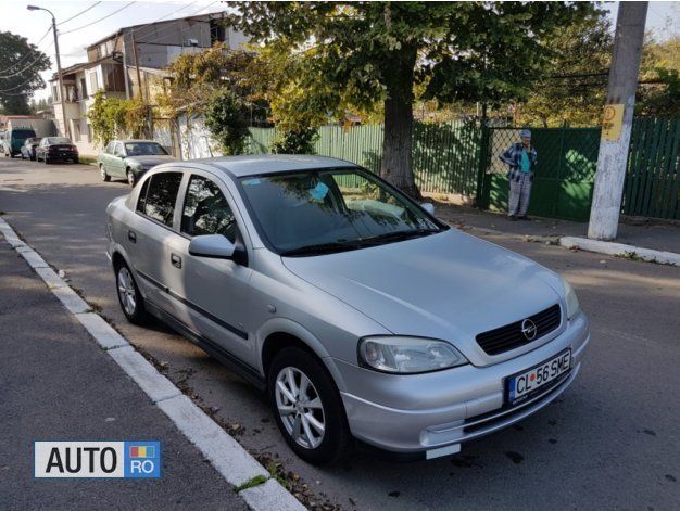 Argintiu Utilizat 2008 Opel Astra Berlinǎ | 5.900 EUR - Imagine 1/4