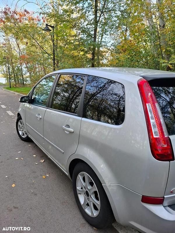 Second-hand Ford C-MAX Titanium 110 CP (80 kW) 2008 Culoareargint Monovolum