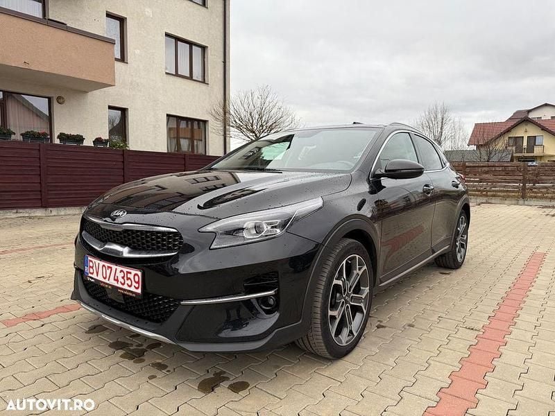 Culoarenegru Utilizat 2020 Kia XCeed Platinum Edition SUV | 10.900 EUR (Super Preț) - Imagine 1/4