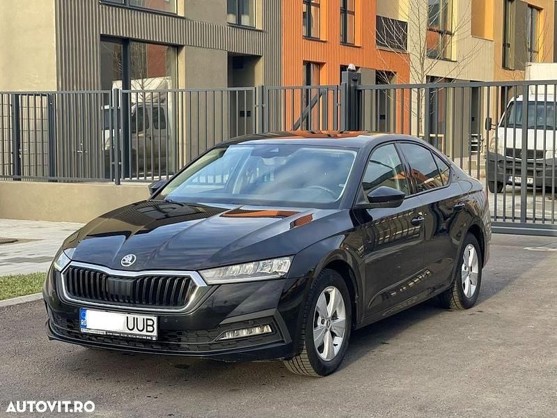 Culoarenegru Second-hand 2020 Skoda Octavia Berlinǎ | 11.990 EUR (Preț bun) - Imagine 1/4