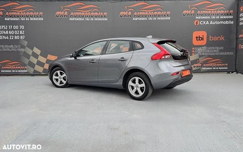 Second-hand Volvo V40 Pro 120 CP (88 kW) 2016 Culoaregri Hatchback