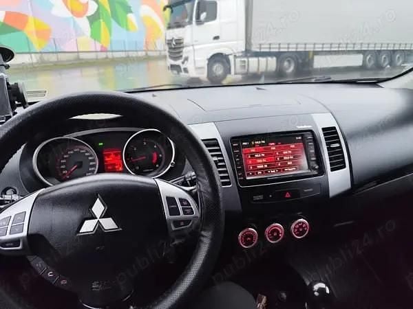 Second-hand Mitsubishi Outlander Instyle 140 CP (102 kW) 2007 Gri SUV