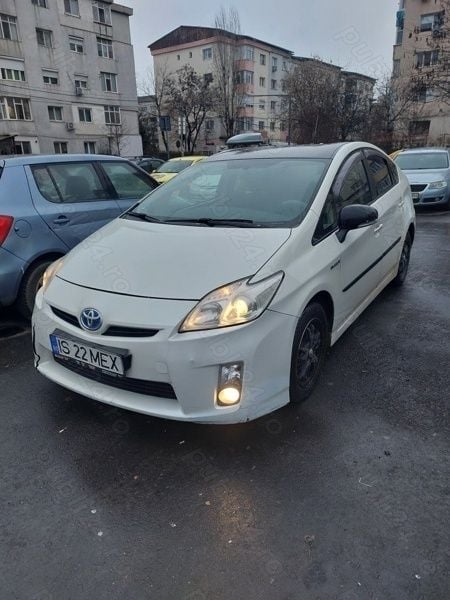 Second-hand 2010 Toyota Prius Hatchback | 4.200 EUR - Imagine 1/2