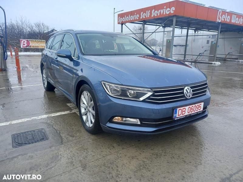 Second-hand VW Passat Comfortline 150 CP (110 kW) 2015 Culoarealbastru Break