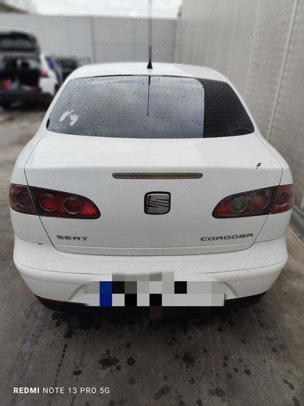 Alb Utilizat 2005 Seat Cordoba Berlinǎ | 1.300 EUR - Imagine 1/4