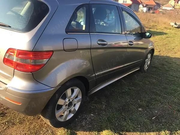 Second-hand Mercedes B200 140 CP (102 kW) 2005 Monovolum